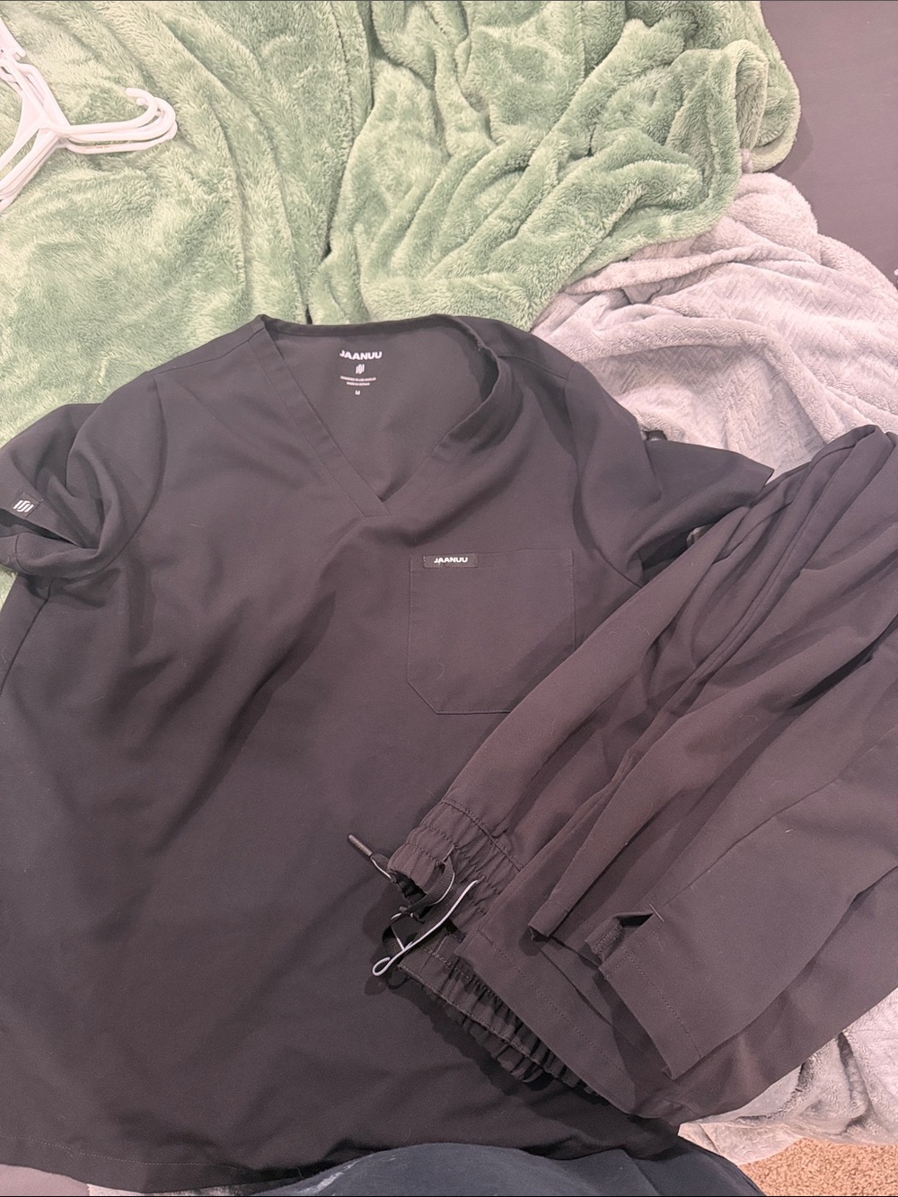 Jaanuu Black Scrub set